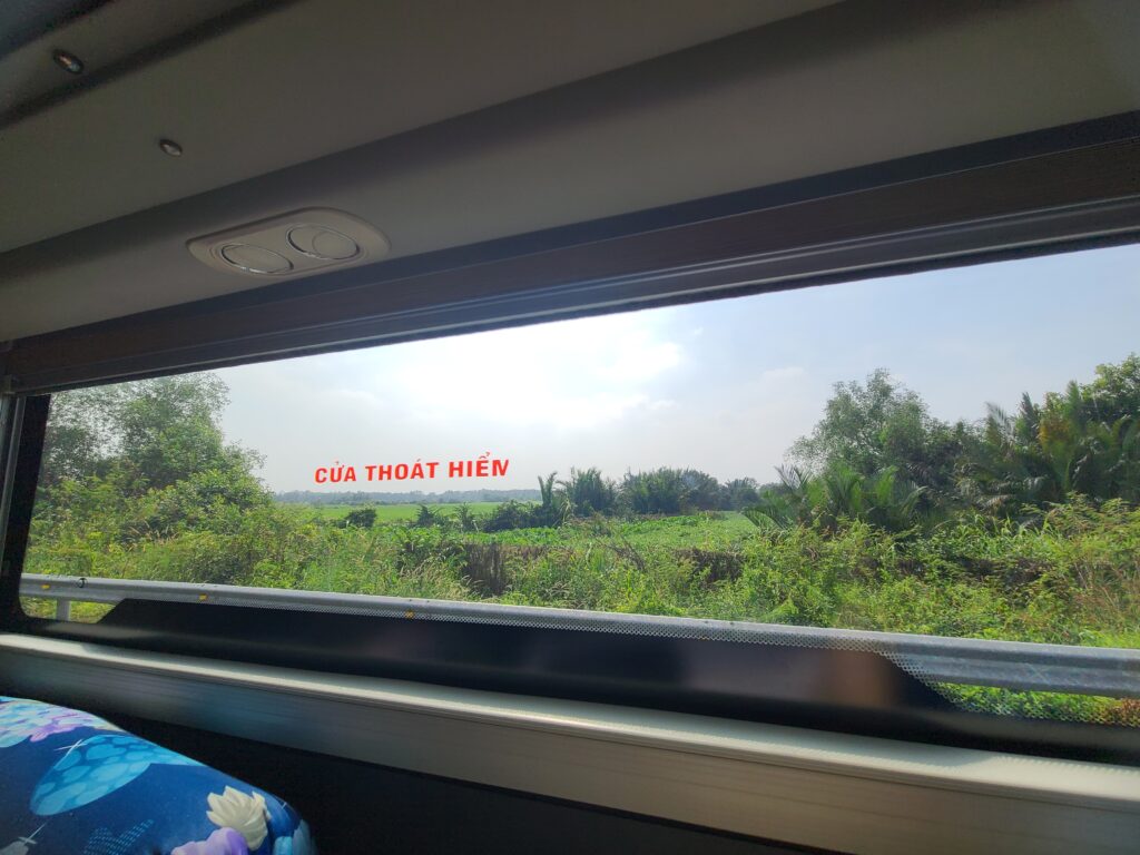 호치민에서 무이네 가는 슬리핑버스에서 바라본 풍경
